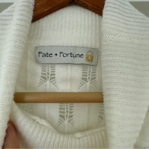 Feather Inspired Detail Bell Sleeve Sweater - Picture 3 of 4